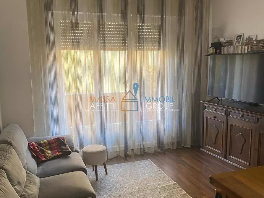Immagine 2 di Quadrilocale in vendita  in Viale Eugenio Chiesa 21 a Massa