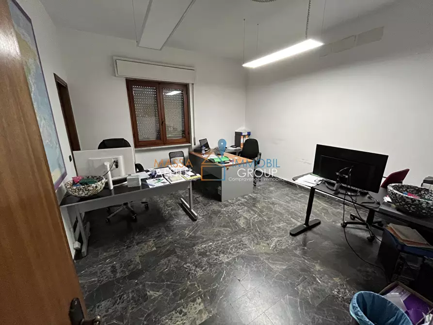 Immagine 17 di Attività artigianale in vendita  in Via Madonna del Golfo 14 a Massa