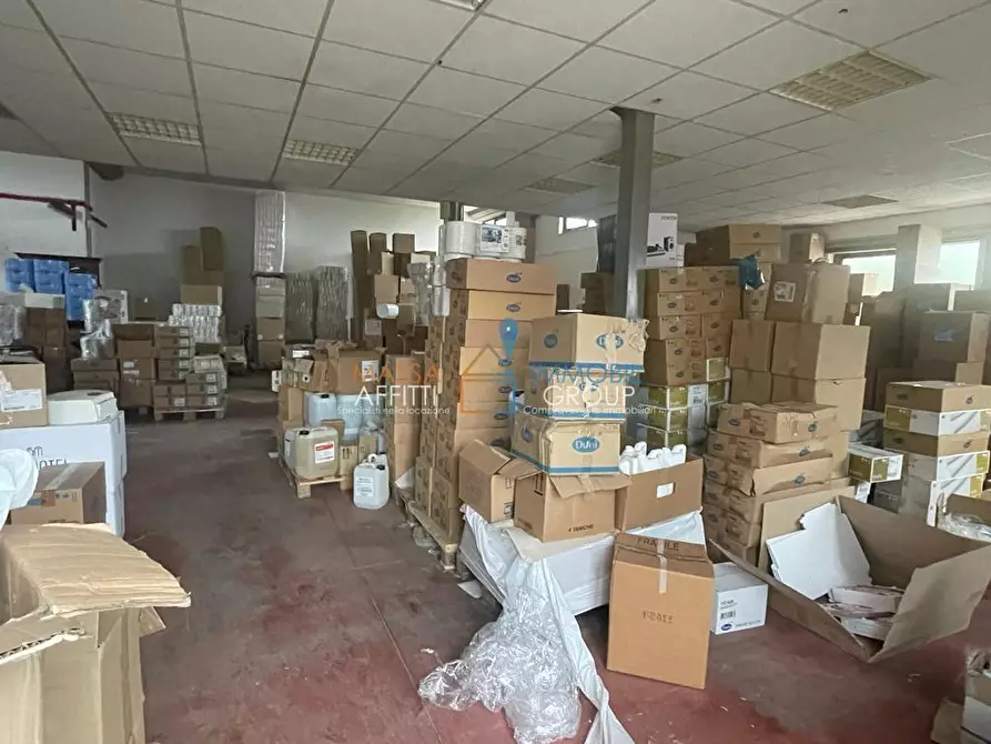 Immagine 6 di Attività artigianale in affitto  in Via del Bravo 4 a Carrara