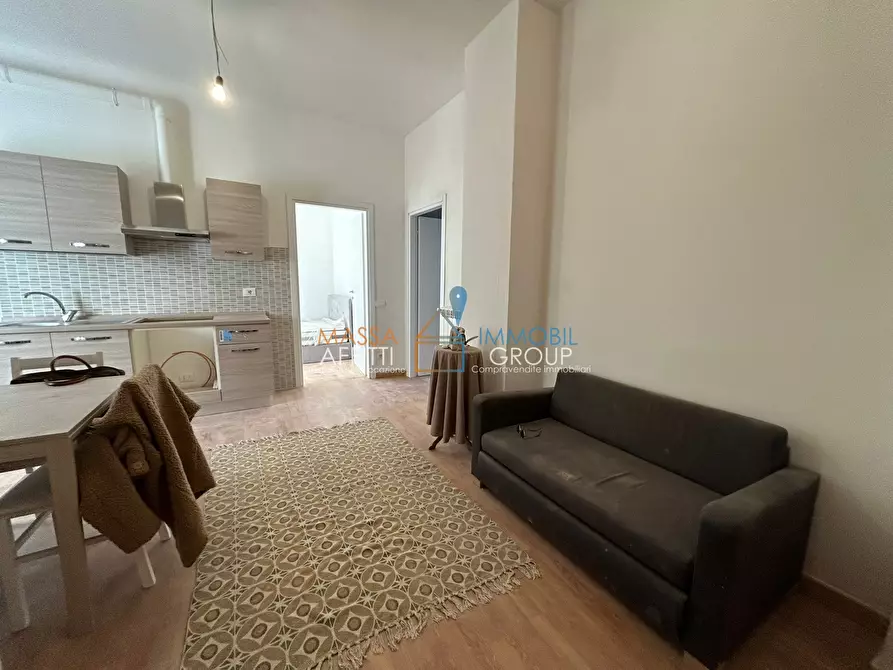 Immagine 7 di Trilocale in vendita  in Via dei Margini 1 a Massa