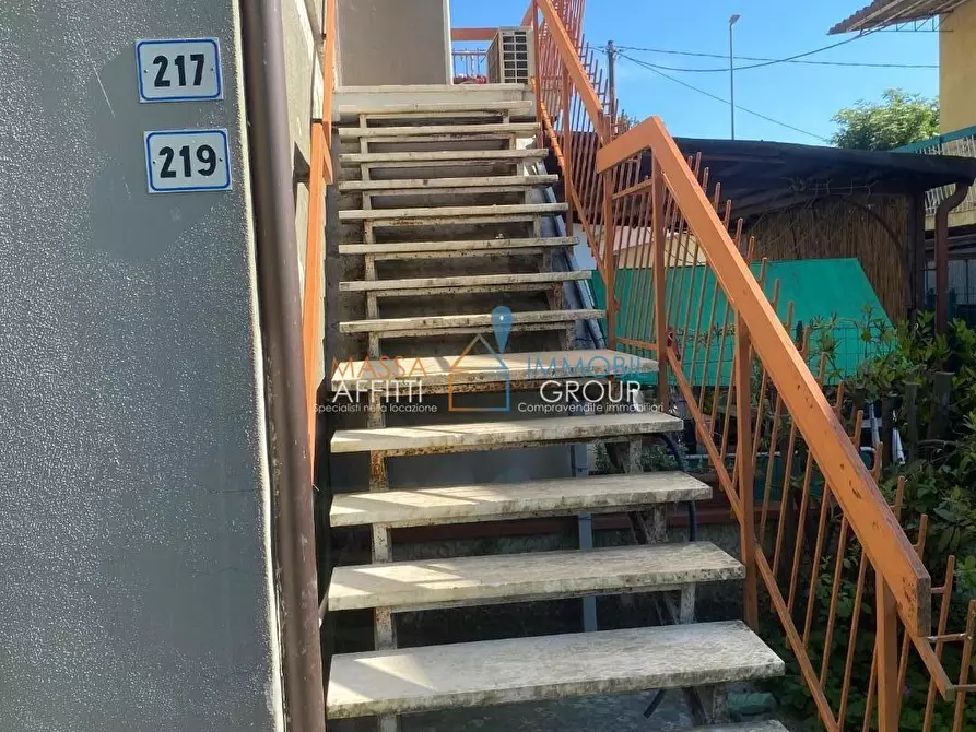 Immagine 3 di Porzione di casa in vendita  in Via del Melaro 6 a Massa