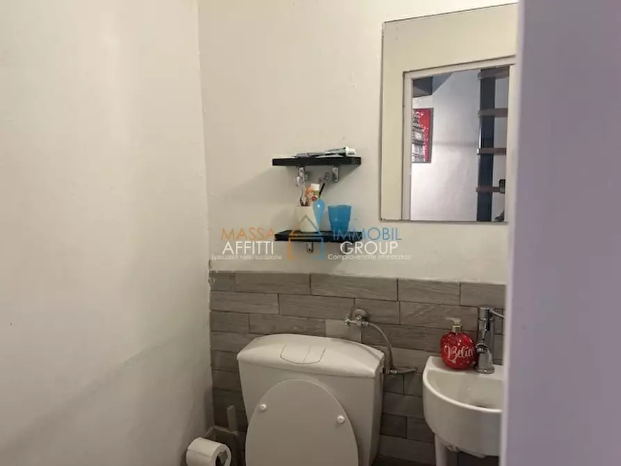 Immagine 8 di Porzione di casa in vendita  in Via Capaccola 3 a Massa