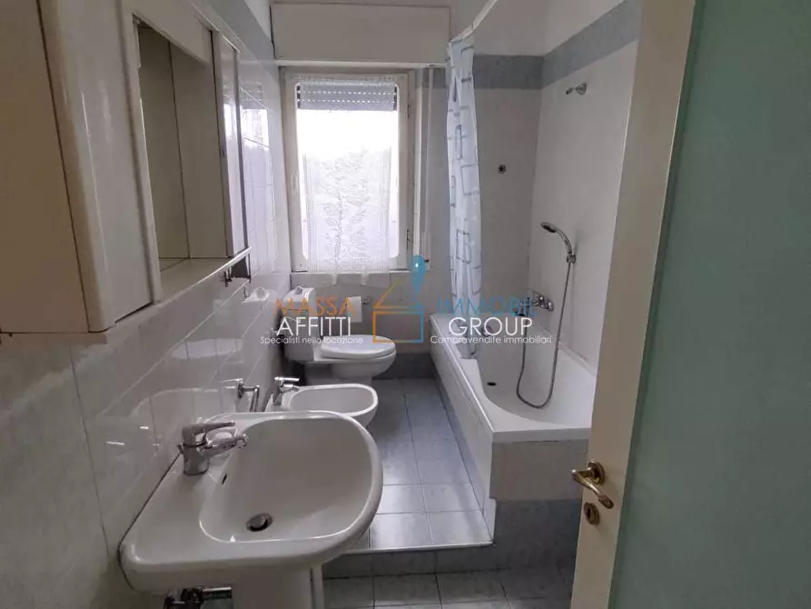 Immagine 10 di Quadrilocale in affitto  in Via Gioacchino Ascoli 66 a Massa