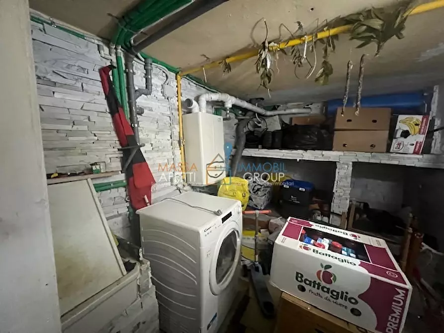 Immagine 25 di Porzione di casa in vendita  in Via Capaccola 3 a Massa
