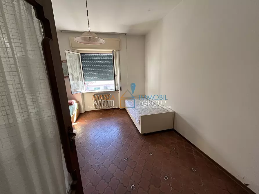 Immagine 15 di Pentalocale in vendita  in Via Giorgini G. Battista 1 a Massa