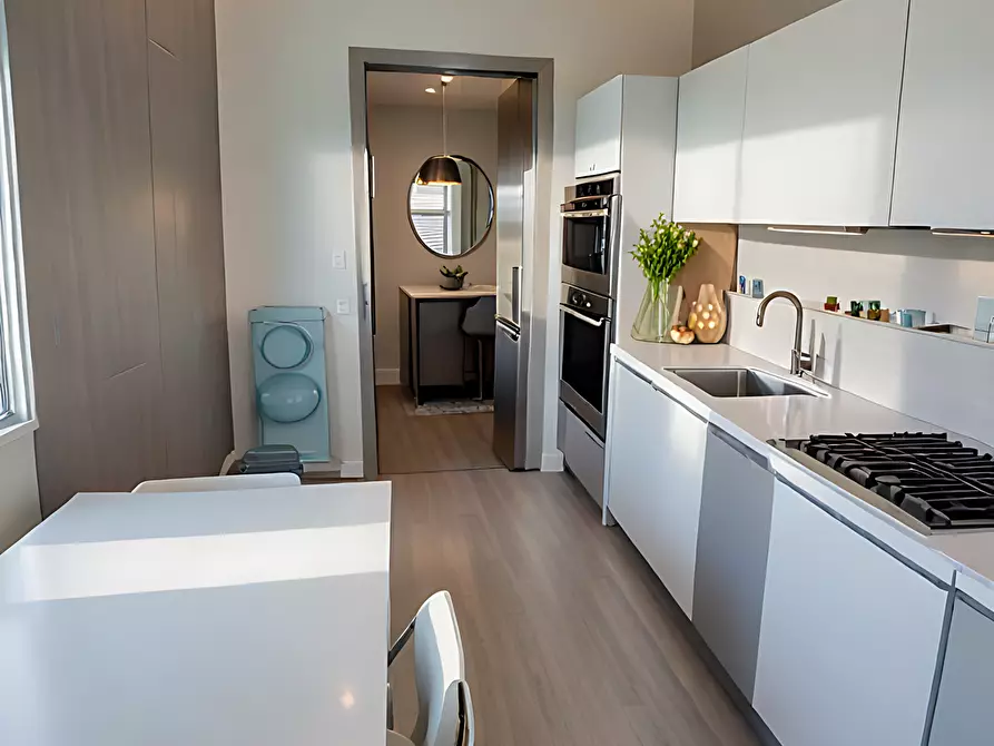 Immagine 13 di Quadrilocale in vendita  in Vico della Conceria 20 a Alassio