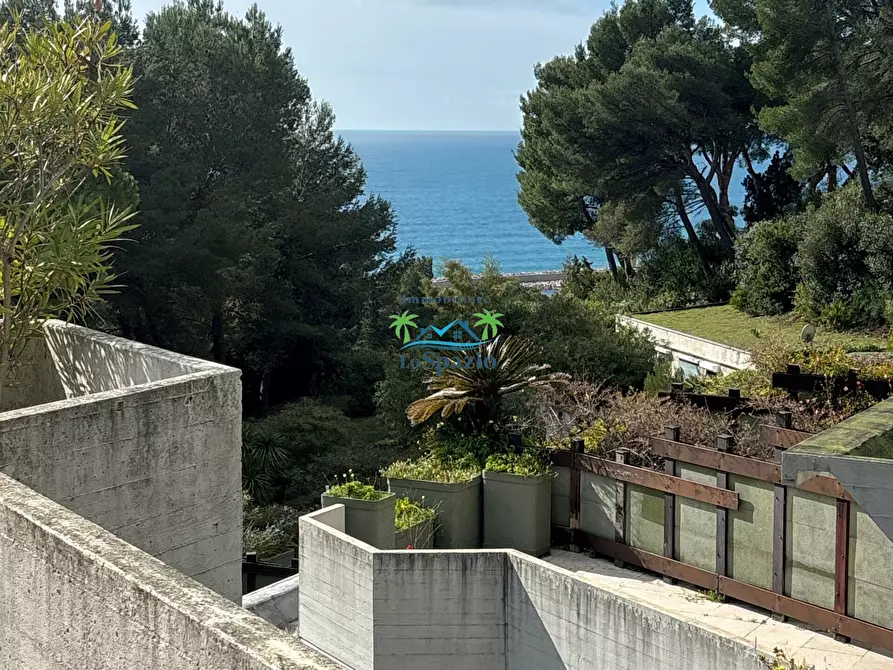 Immagine 21 di Bilocale in vendita  in Via Aurelia 48 a Andora