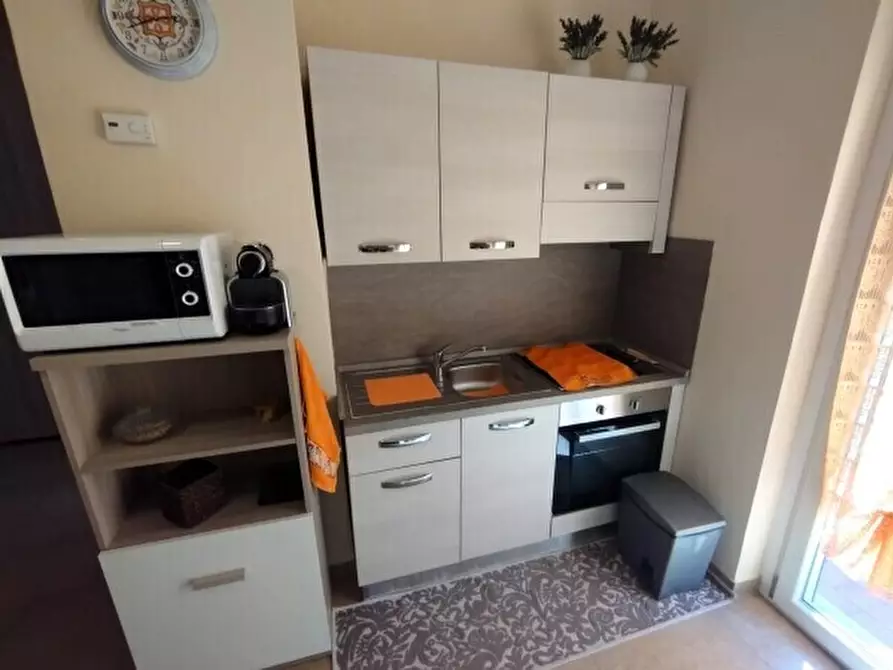 Immagine 4 di Bilocale in vendita  a Andora