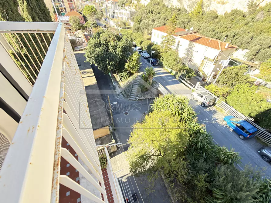 Immagine 22 di Bilocale in vendita  in Vico delle Stelle 29 a Savona