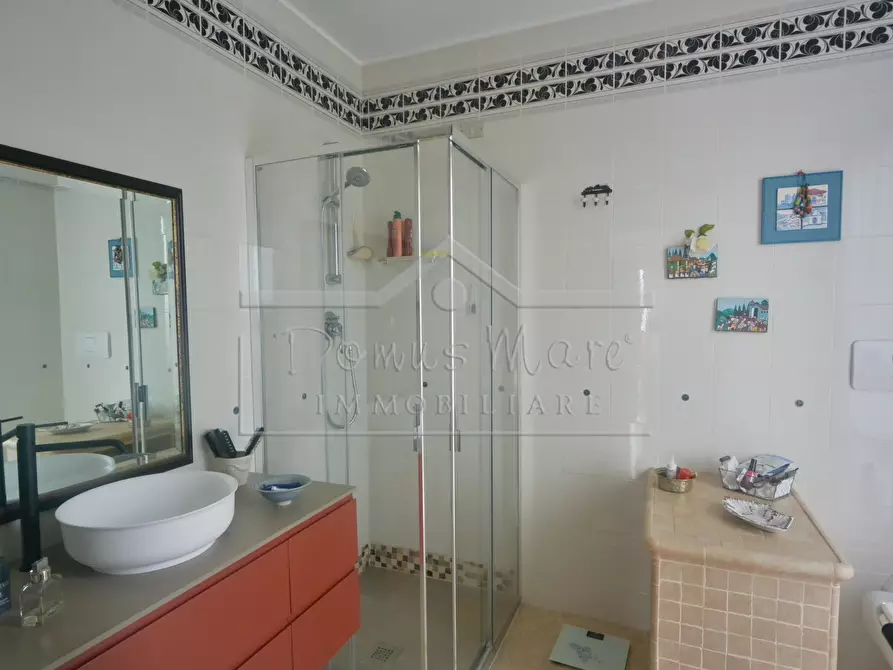 Immagine 17 di Villa in vendita  a Celle Ligure