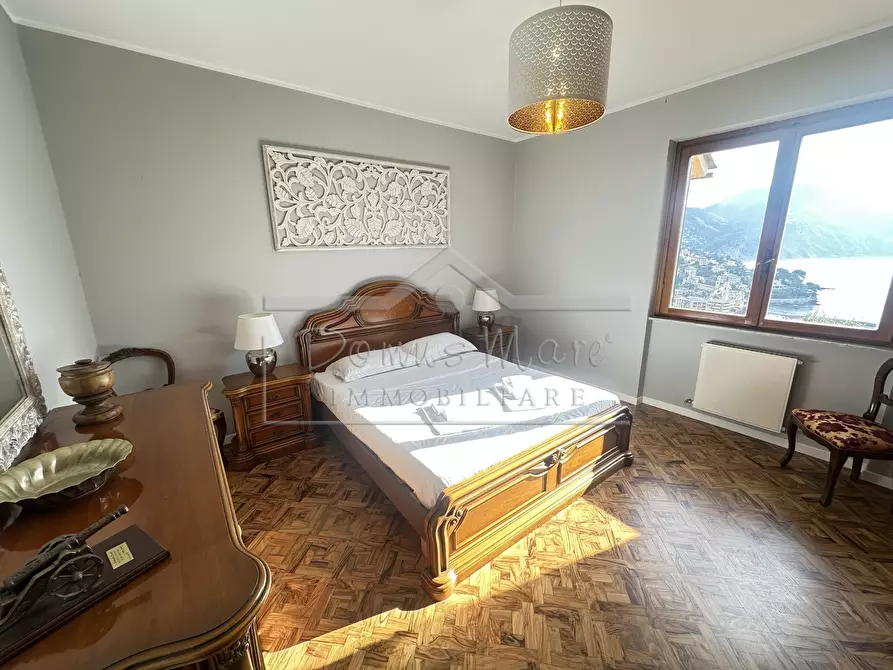 Immagine 29 di Casa indipendente in vendita  in Salvo D'Acquisto 70 a Recco