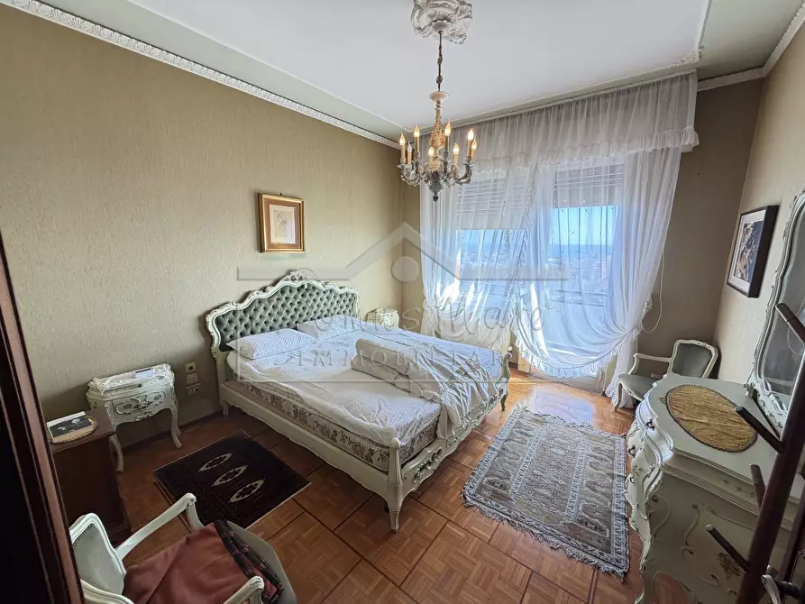 Immagine 16 di Pentalocale in vendita  a Savona