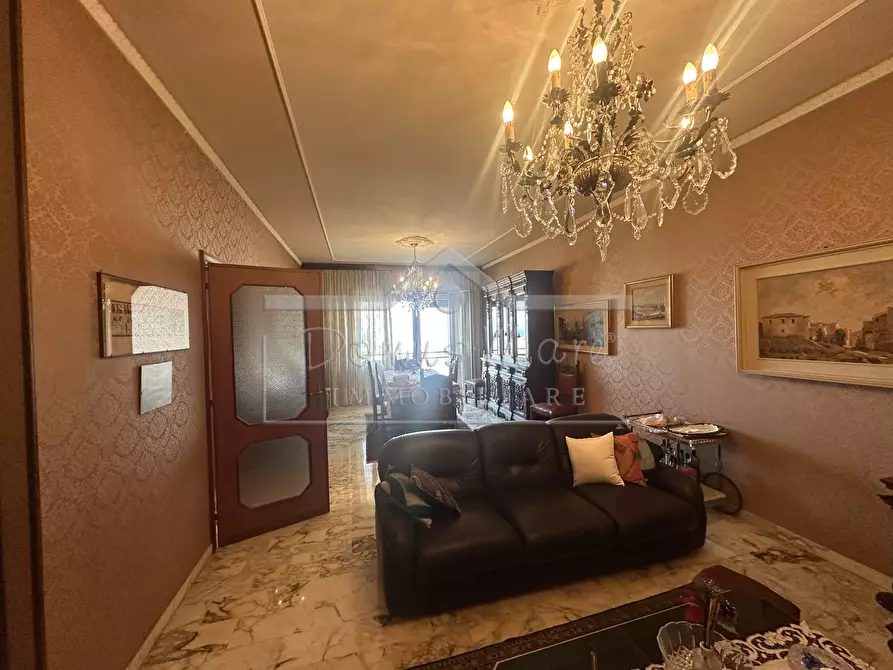 Immagine 7 di Pentalocale in vendita  a Savona