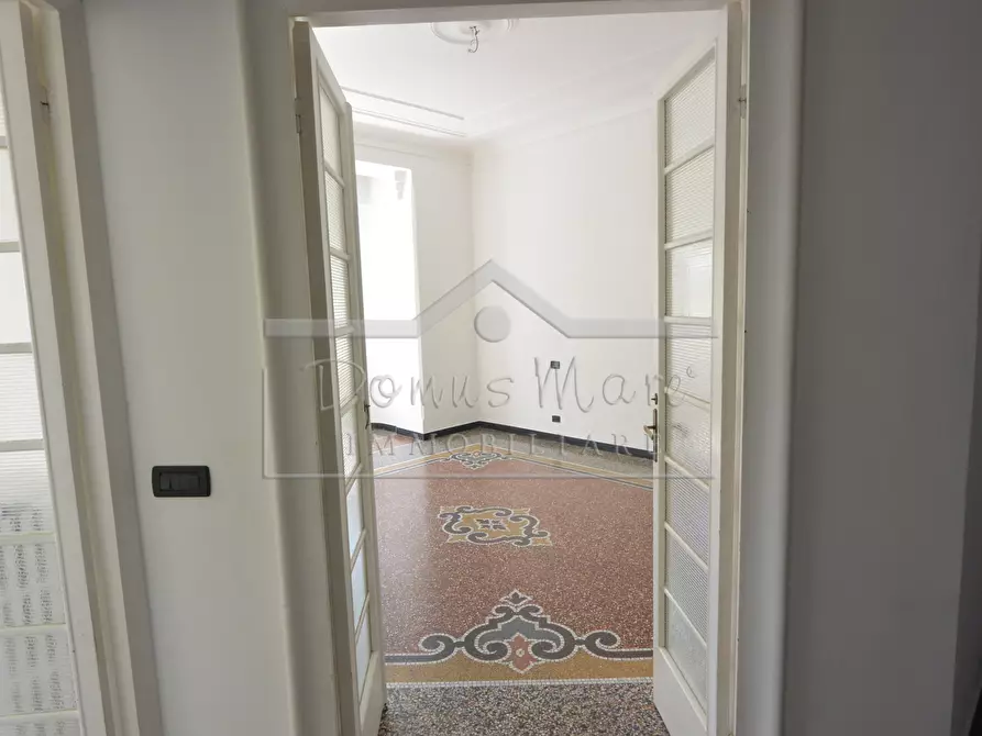 Immagine 14 di Pentalocale in vendita  in Via Montegrappa 4 a Savona