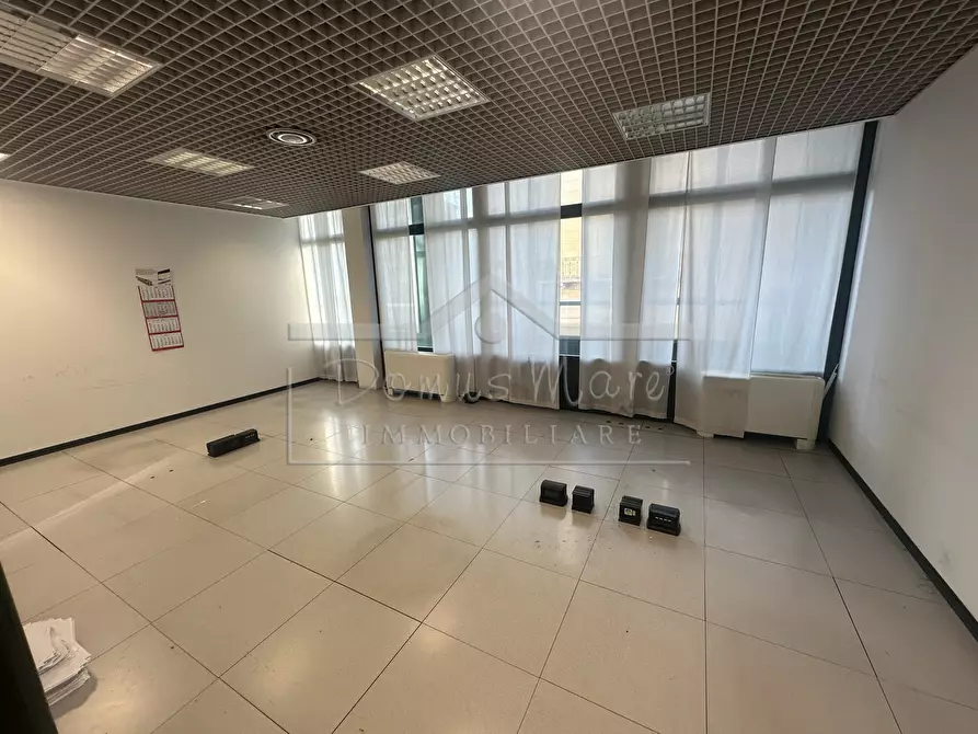 Immagine 27 di Ufficio in affitto  in via bartolomeo guidobono 137 r a Savona