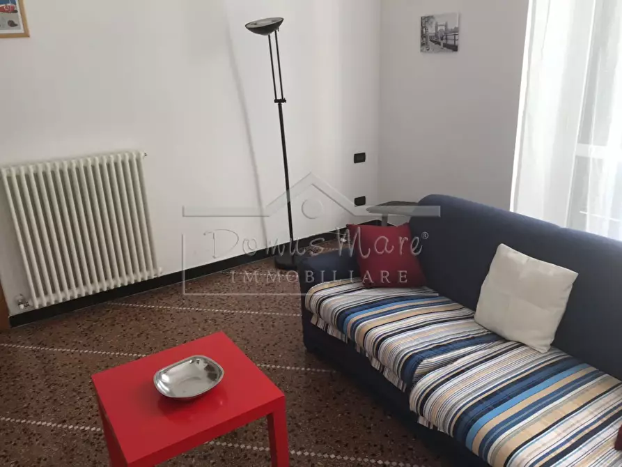 Immagine 7 di Trilocale in affitto  a Savona