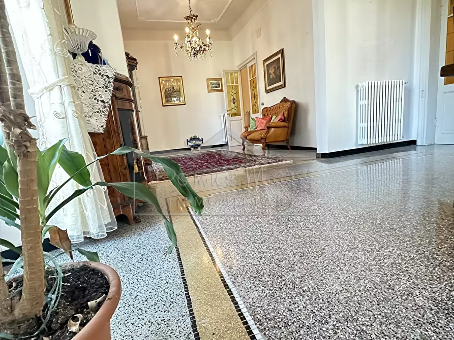 Immagine 38 di Pentalocale in vendita  in Piazza del Popolo 3 a Savona