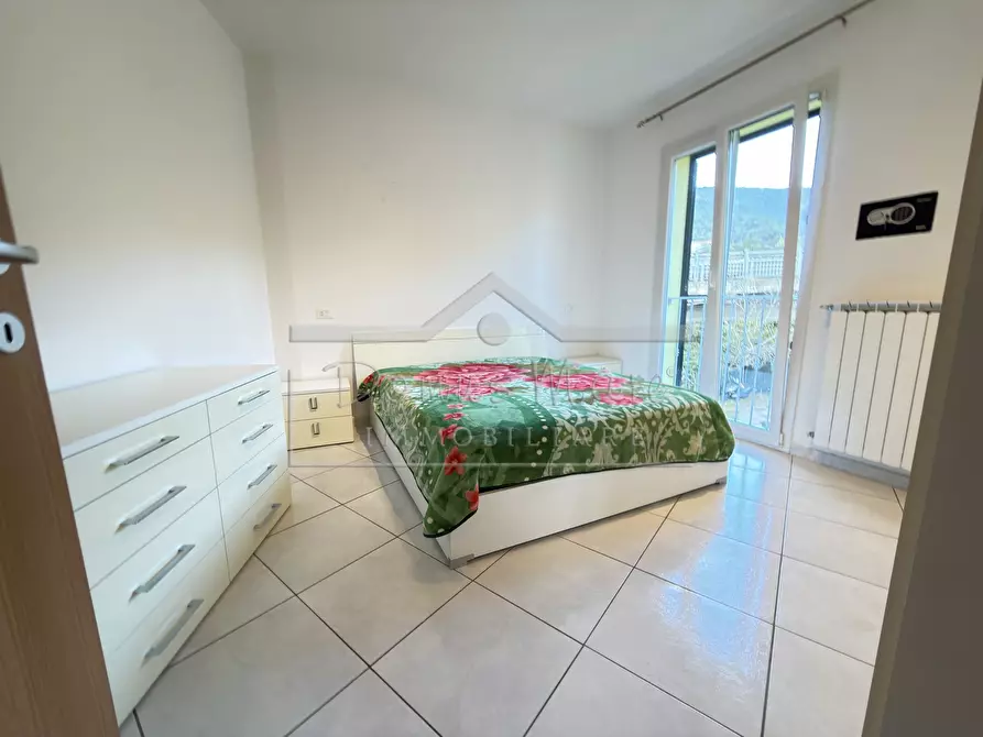 Immagine 15 di Trilocale in vendita  a Pietra Ligure