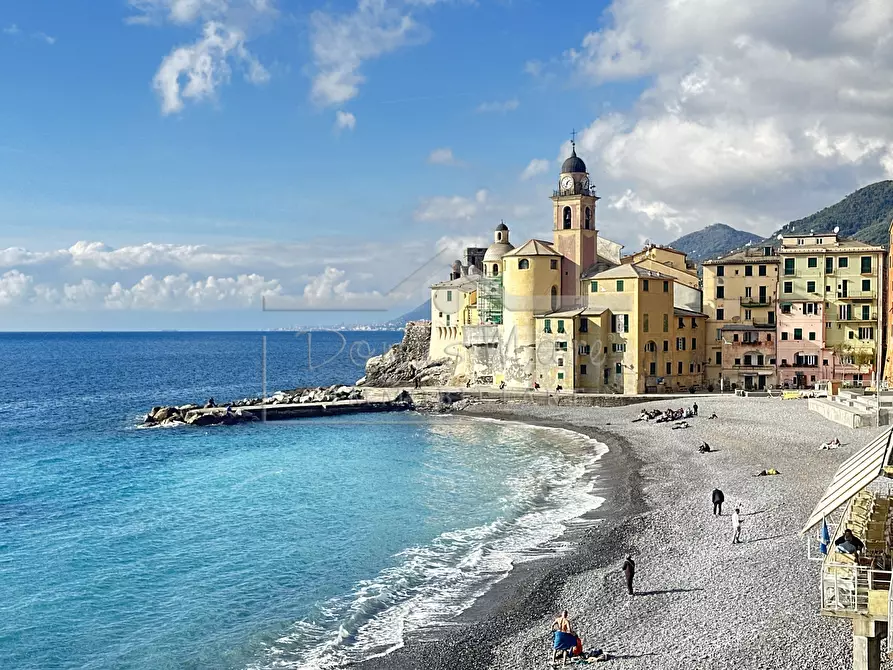 Immagine 1 di Casa indipendente in vendita  in Salvo D'Acquisto 70 a Recco