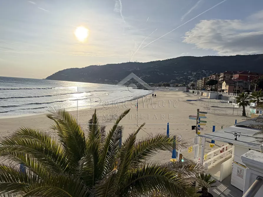 Immagine 49 di Trilocale in vendita  in Sant'Ambrogio 30 a Andora