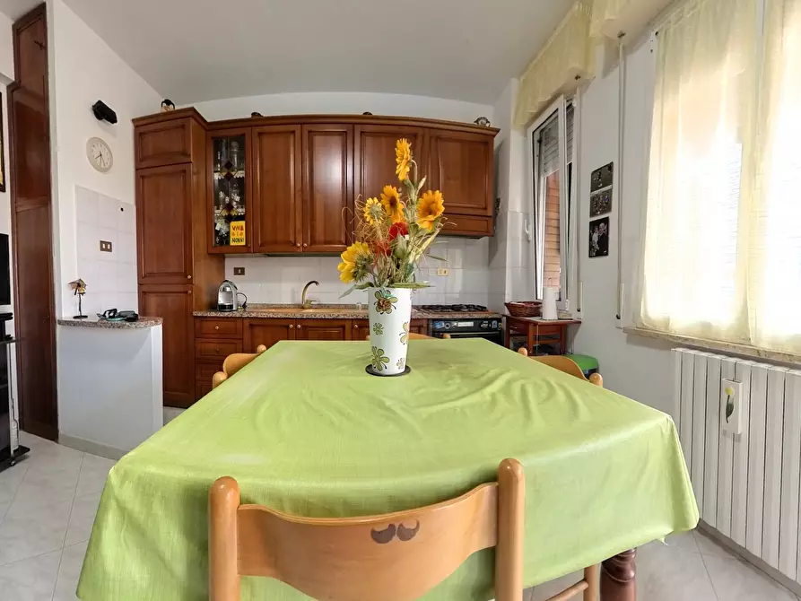 Immagine 9 di Trilocale in vendita  in Via Giampaolo Menichetti a Livorno