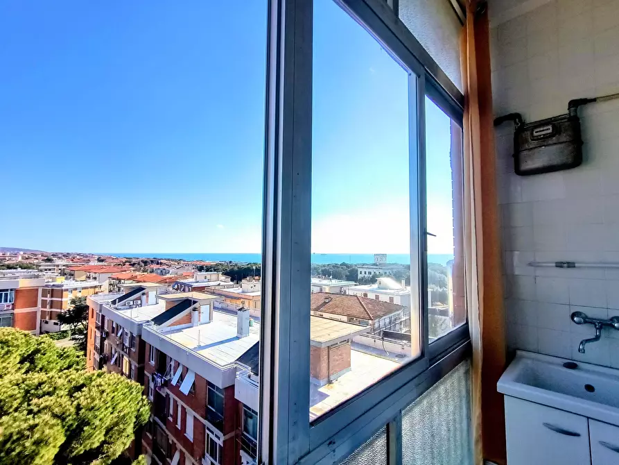 Immagine 4 di Quadrilocale in vendita  in Via Antonio Rosmini Serbati a Livorno