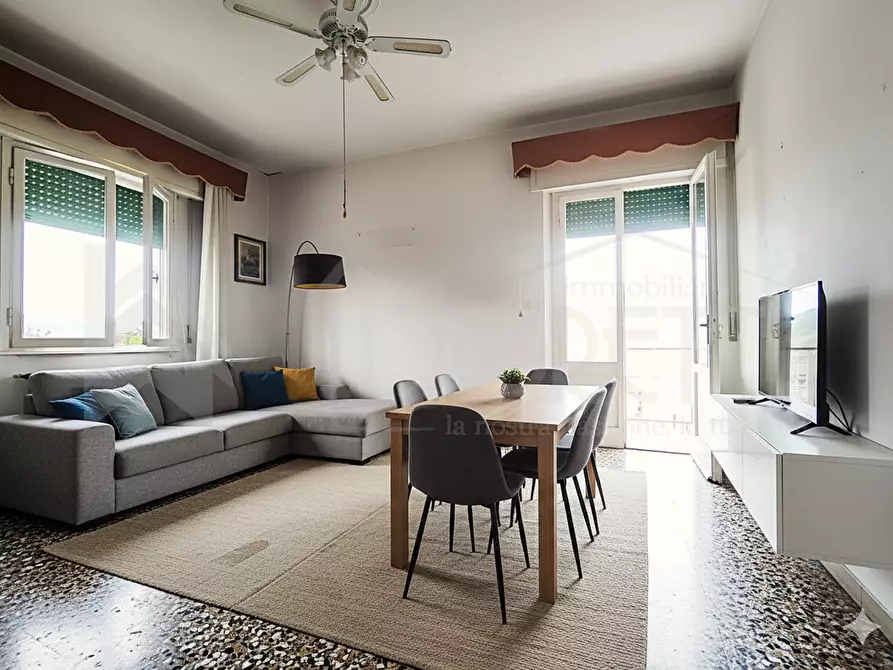 Immagine 1 di Pentalocale in vendita  in Viale Mameli a Livorno