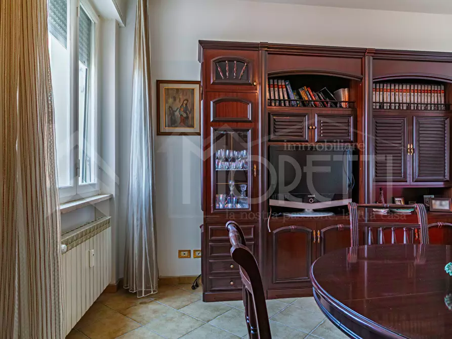 Immagine 5 di Quadrilocale in vendita  in Via San Jacopo In Acquaviva a Livorno