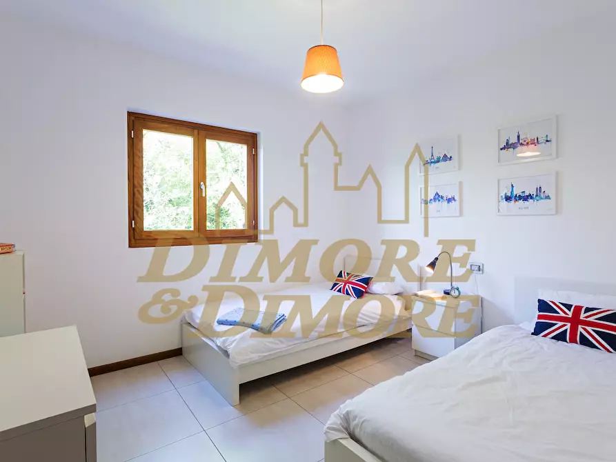 Immagine 12 di Villetta a schiera in vendita  a Luino