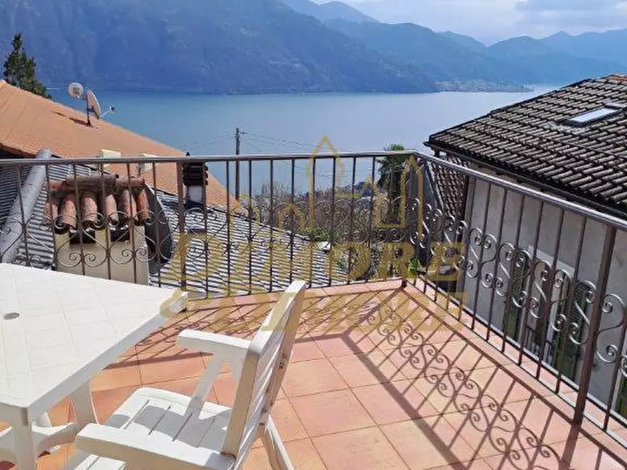 Immagine 2 di Porzione di casa in vendita  a Cannobio