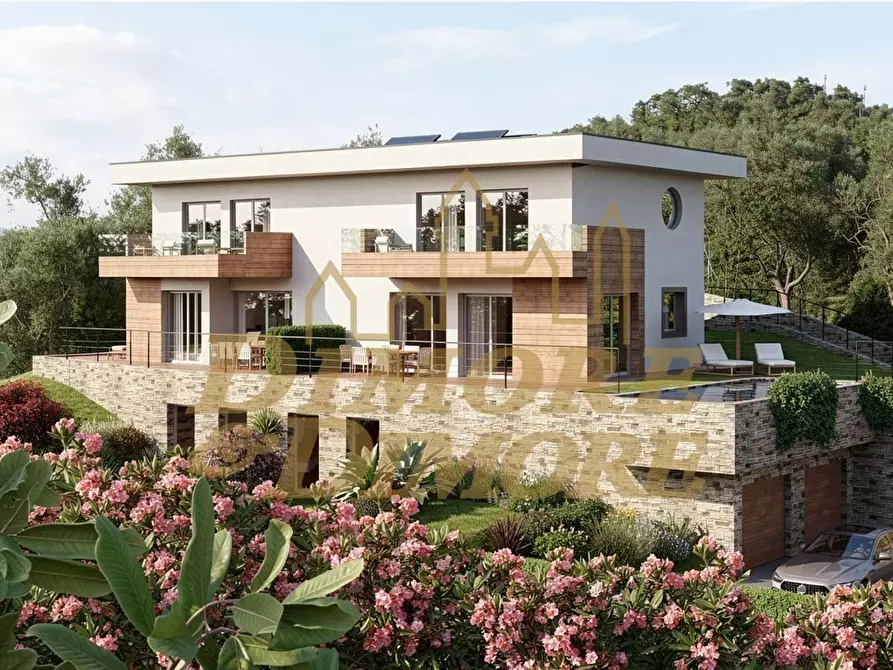 Immagine 1 di Casa bifamiliare in vendita  in Via Vignolo a Verbania