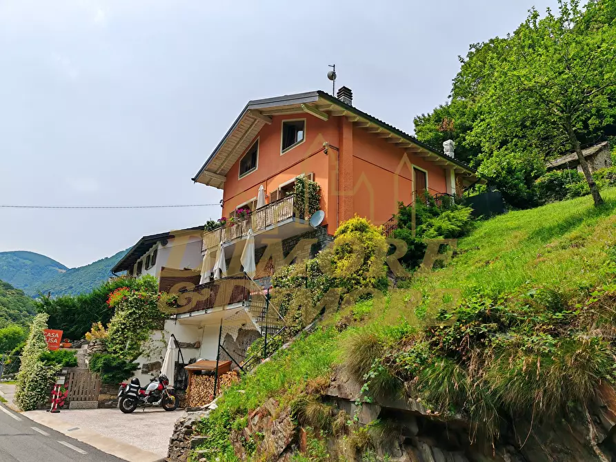 Immagine 1 di Casa bifamiliare in vendita  a Valle Cannobina