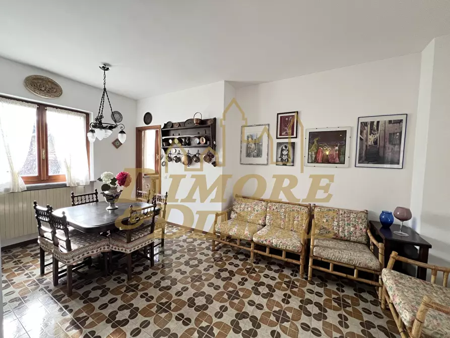 Immagine 4 di Casa indipendente in vendita  in Via Gualtiero Berti 3 a Maccagno Con Pino E Veddasca