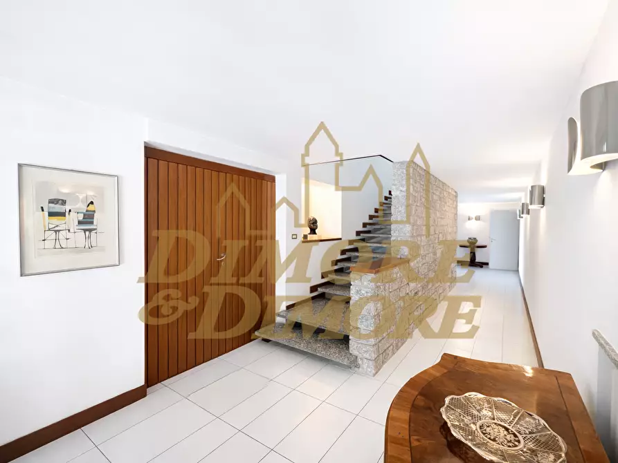 Immagine 38 di Villa in vendita  in Via Ludovico Ariosto 18 a Varese