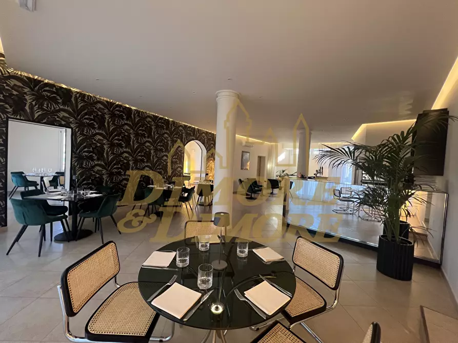 Immagine 9 di Bar / Ristorante in vendita  in Via dei Fiori 39 a Brezzo Di Bedero