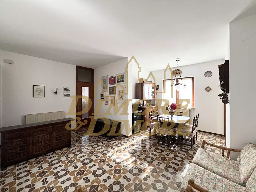 Immagine 5 di Casa indipendente in vendita  in Via Gualtiero Berti 3 a Maccagno Con Pino E Veddasca