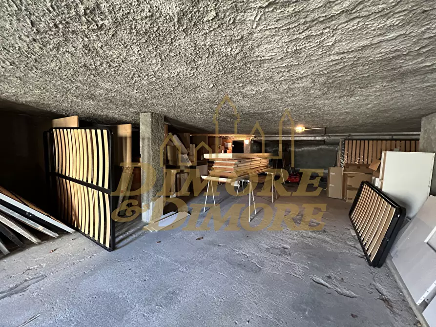 Immagine 20 di Locale commerciale in vendita  in Via Battaglia San Martino 72 a Cuveglio