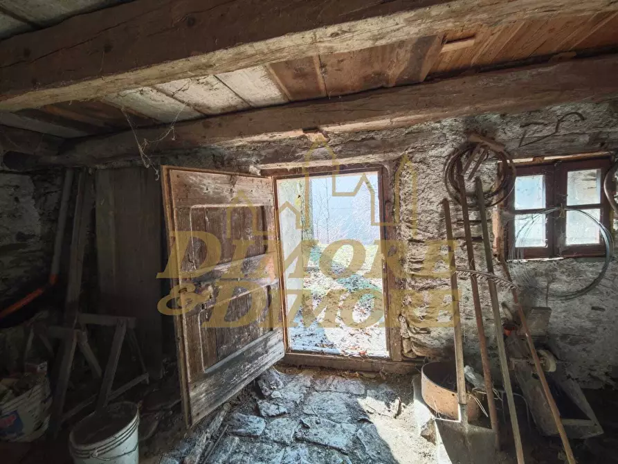 Immagine 10 di Rustico / casale in vendita  in Via Colonnello Giuseppe Garbagni 92 a Craveggia