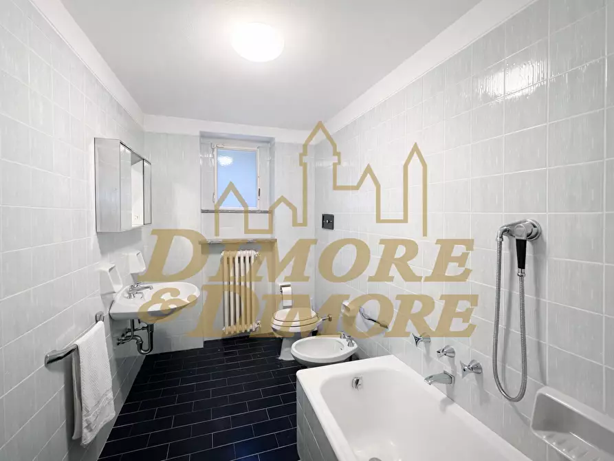 Immagine 42 di Villa in vendita  in Via Ludovico Ariosto 18 a Varese