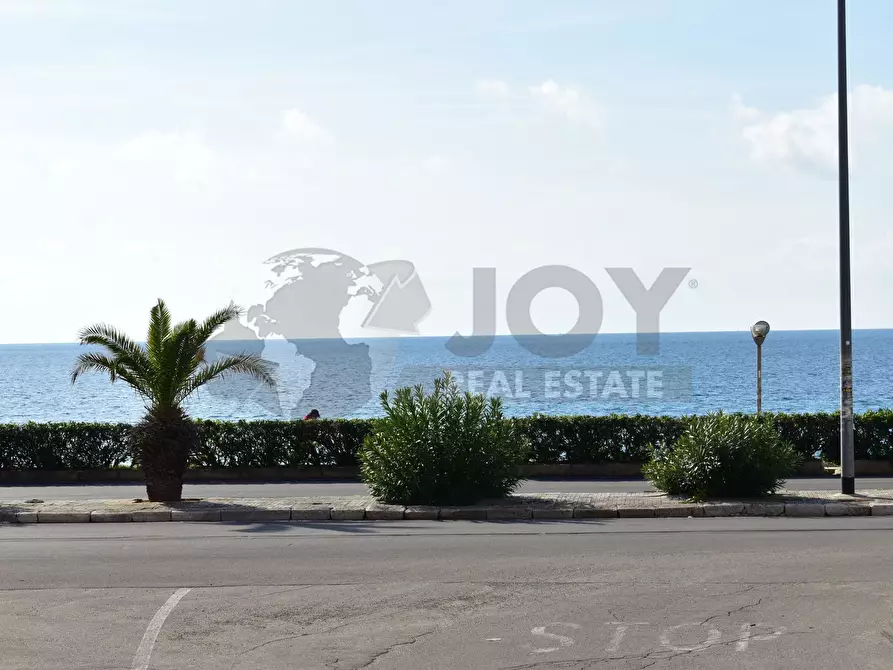 Immagine 13 di Quadrilocale in vendita  in Lungomare Galileo Galilei 119 a Gallipoli