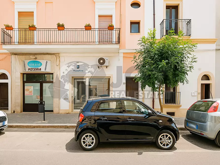 Immagine 1 di Locale commerciale in affitto  in Viale XXIV Maggio a Galatone