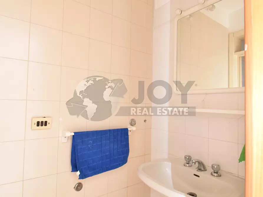 Immagine 13 di Locale commerciale in vendita  in Via Mariano Cosimo 239 a Copertino