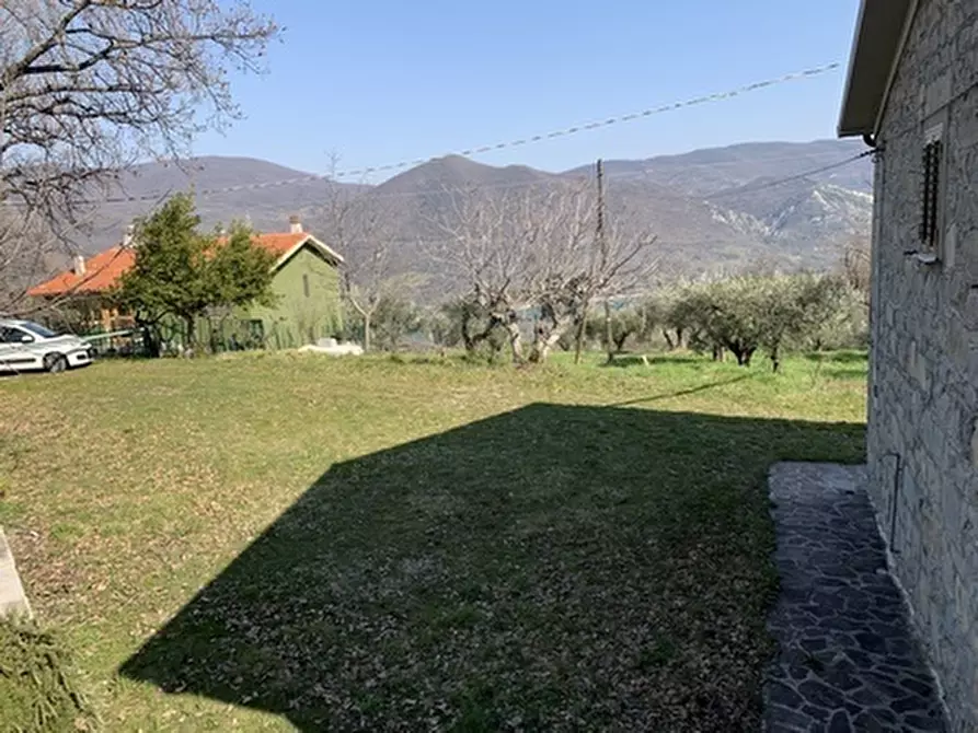 Immagine 11 di Bilocale in vendita  a Villa Santa Maria