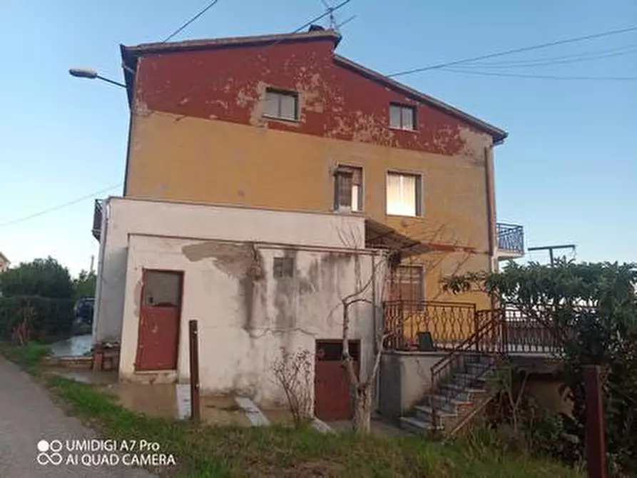 Immagine 22 di Rustico / casale in vendita  in VIA DE THOMASSIS a Castel Frentano