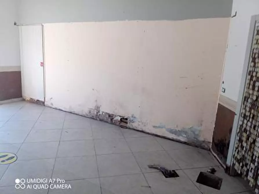 Immagine 7 di Locale commerciale in affitto  in VIALE CAPPUCCINI a Lanciano