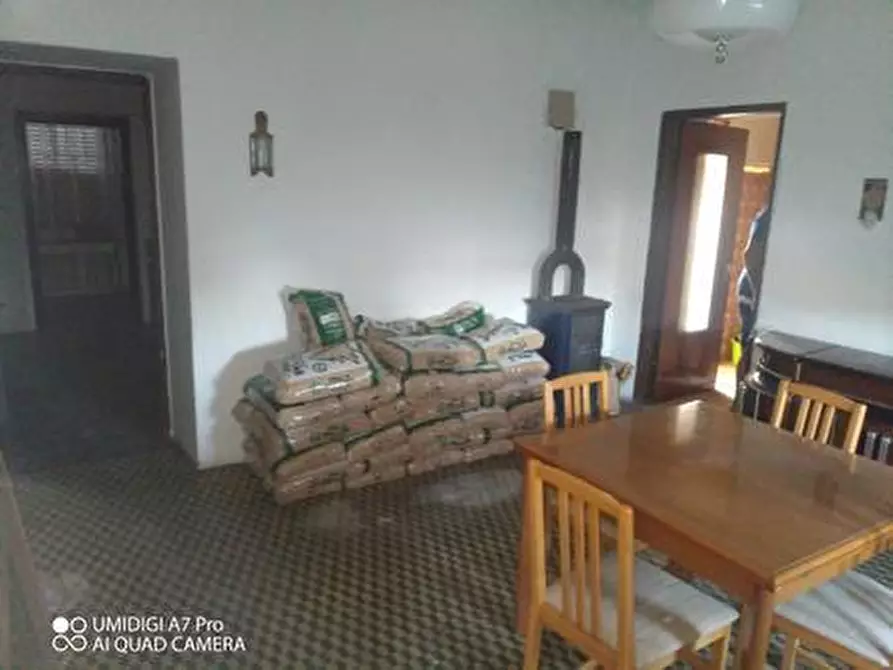 Immagine 7 di Rustico / casale in vendita  in VIA DE THOMASSIS a Castel Frentano