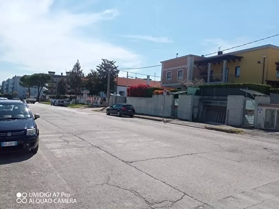 Immagine 16 di Locale commerciale in affitto  in CONRìTRADA VILLA MARTELLI a Lanciano