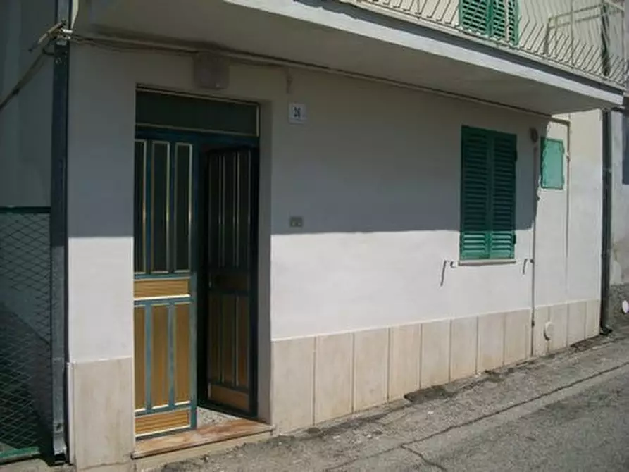 Immagine 27 di Porzione di casa in vendita  in VIA DEI PICENI a Castel Frentano