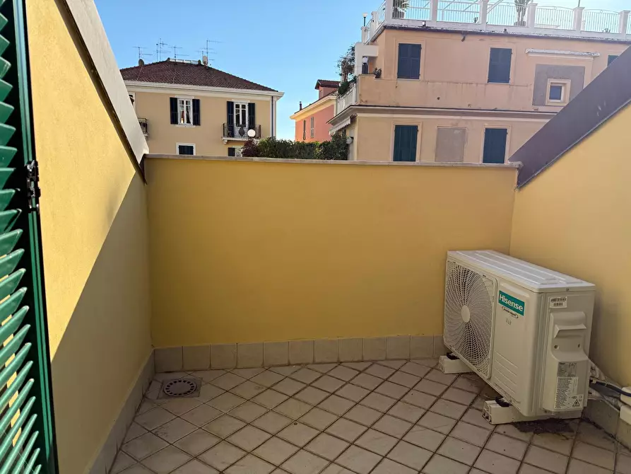 Immagine 27 di Porzione di casa in affitto  in Corso Dante Alighieri 216 a Alassio