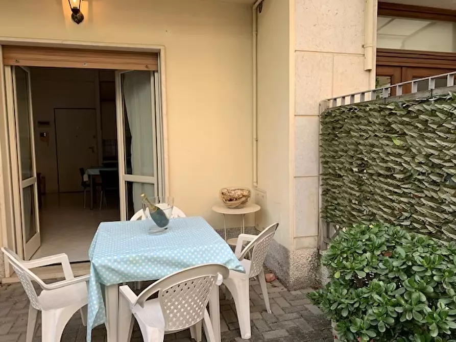 Immagine 16 di Appartamento in affitto  in Via San Vincenzo Ferrerii a Alassio